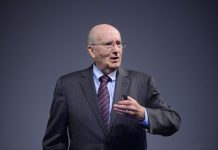营销进化史:走向营销4.0:专访营销大师菲利普·科特勒 philip-kotler